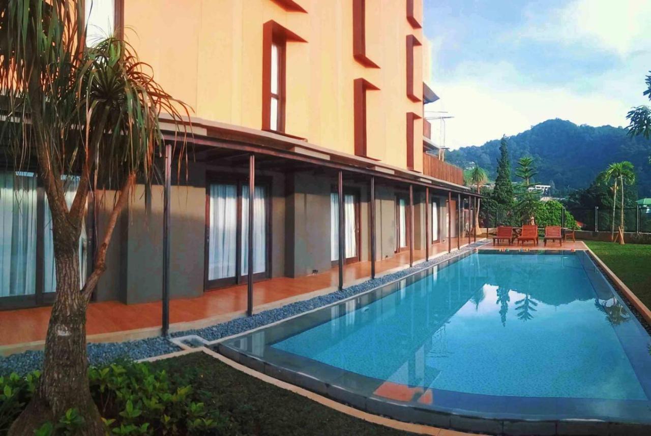 Hotel Grand Metro Puncak Cibodas Exterior foto